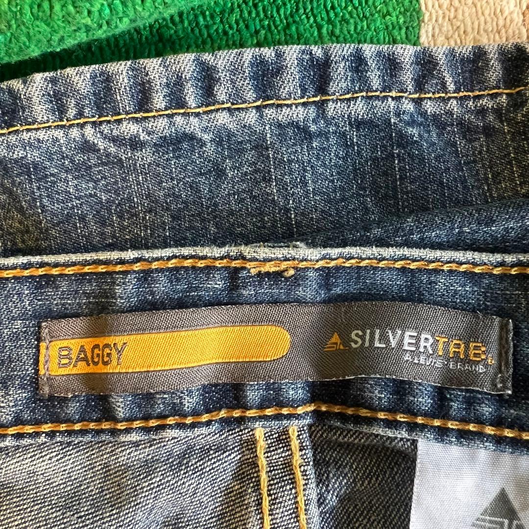 MoYA‼️Levi'sリーバイス Y2Kシルバータブ 03年製バギーパンツ