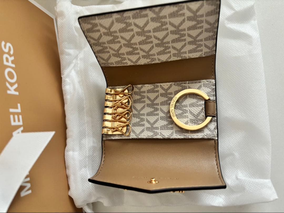 MICHAEL KORS キーケース ベージュ/ホワイト
