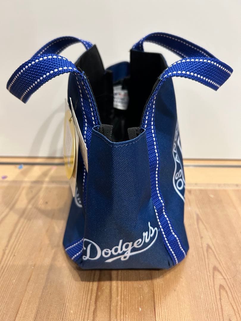 完売品　MLB公式　ドジャース　ミニバルーントートバッグ　ゴルフポーチ