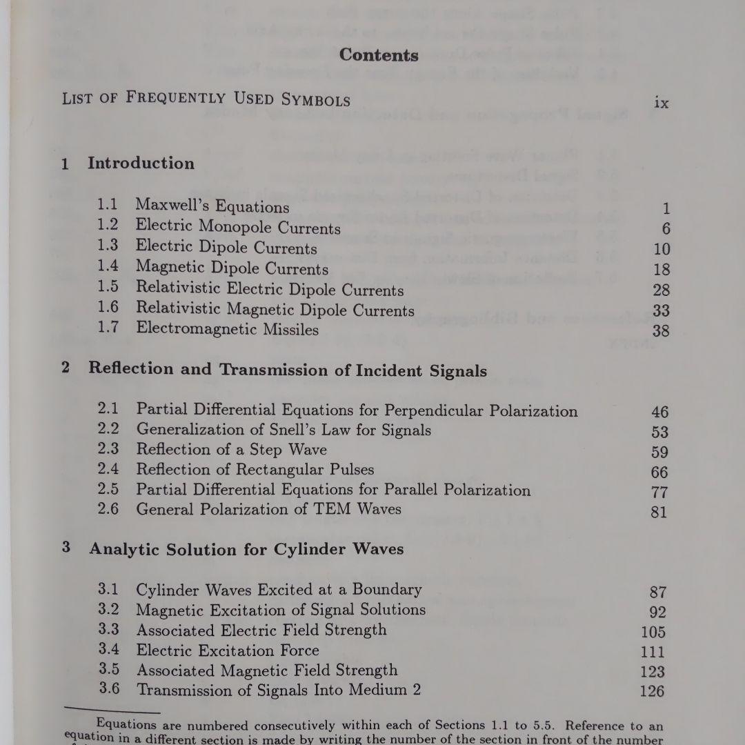 洋書 Electromagnetic Signals Reflection