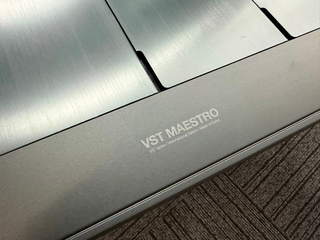 VERNE VST MAESTRO アウトドアテーブル
