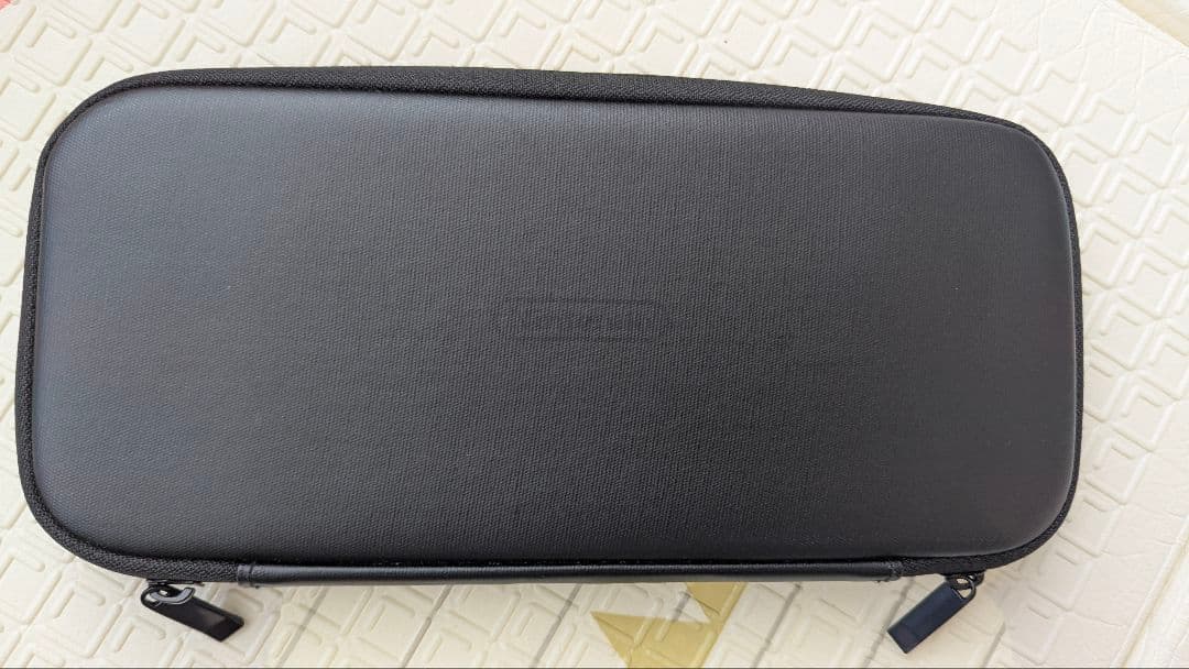【やぽん】Nintendo Switch 本体　付属品完備+専用ケース