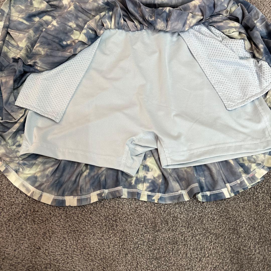 adidas ゴルフウエア　トップスandスカート迷彩柄