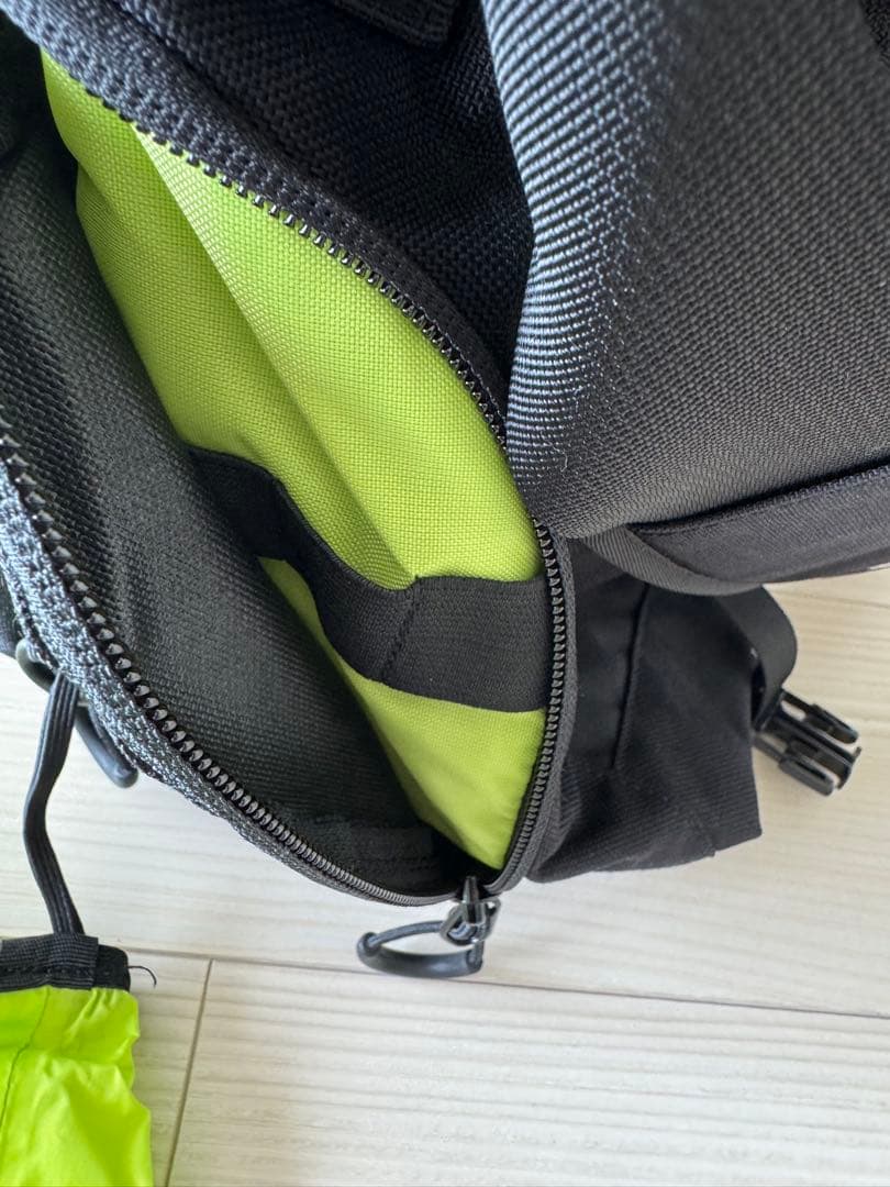 [超美品］BROMPTON C メッセンジャーバッグ　レインカバー付き