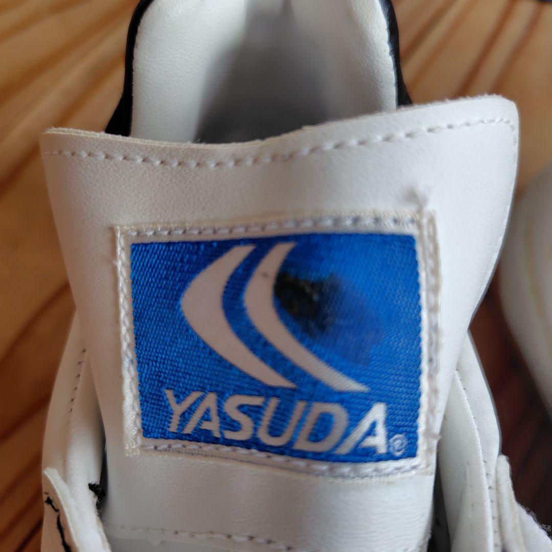 YASUDA ガウチョフットサルシューズ ホワイト/ブラック