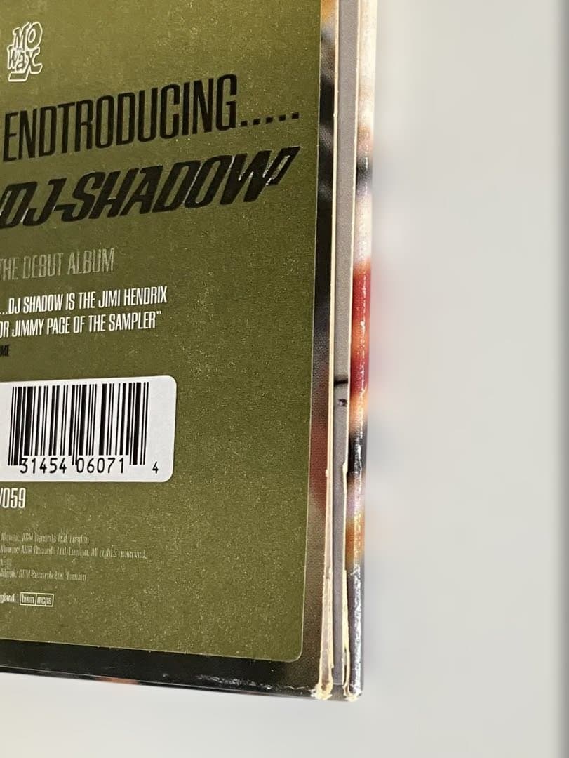 【オリジナルUK盤】DJ Shadow/Endtroducing... 見開き