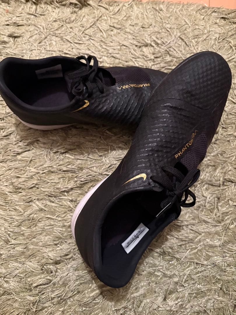 Nike Phantom ブラック/ゴールド サッカーシューズ