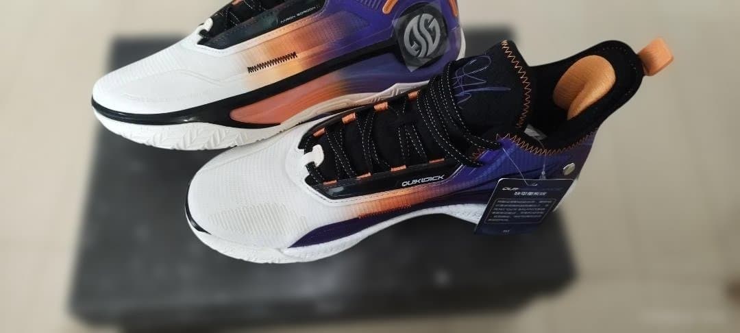 M's Signature Basketball Shoes 361°