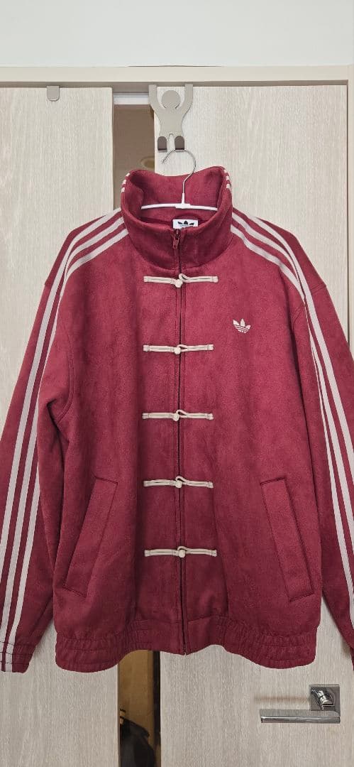 【新品2026年】adidas トラックジャケット【中国限定】