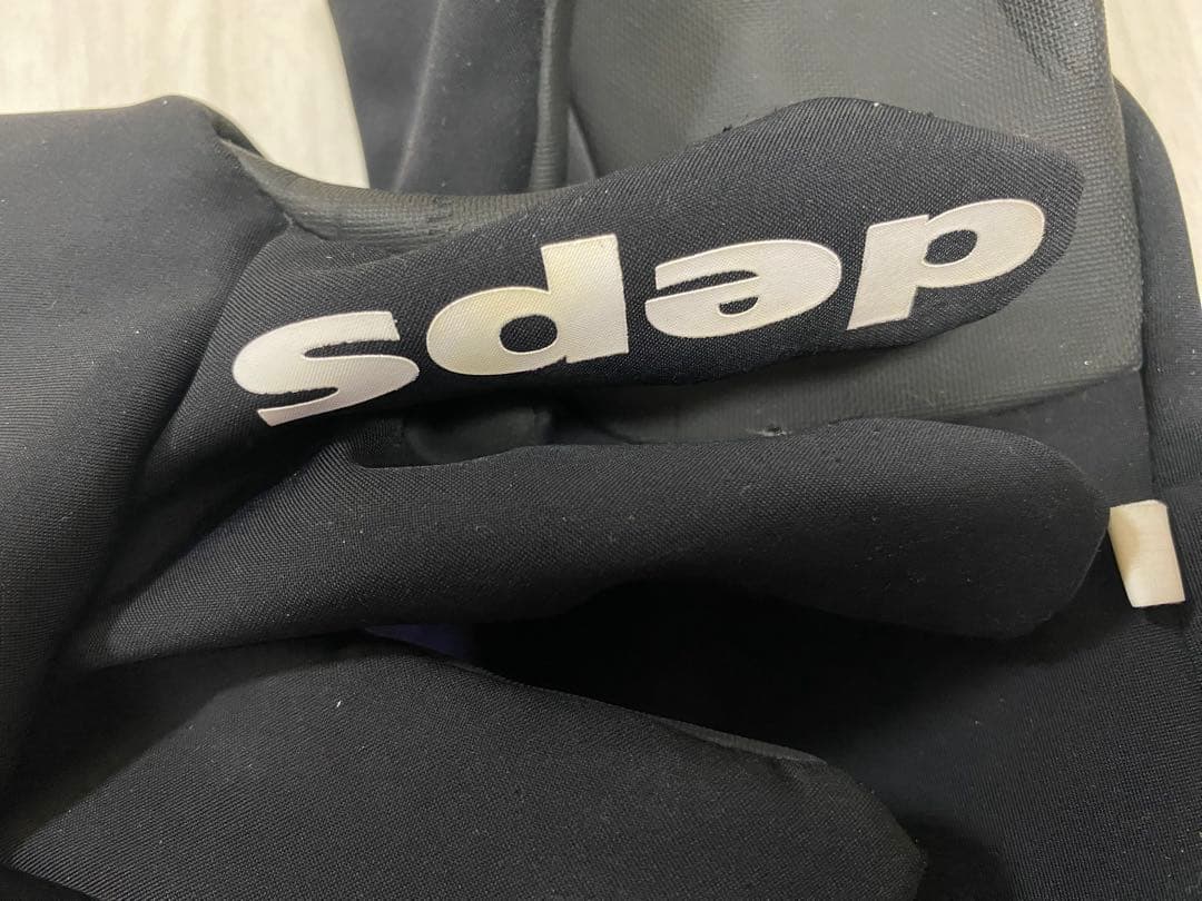 deps 会員限定 デプス　グローブ　Mサイズ フェイスマスク　セット