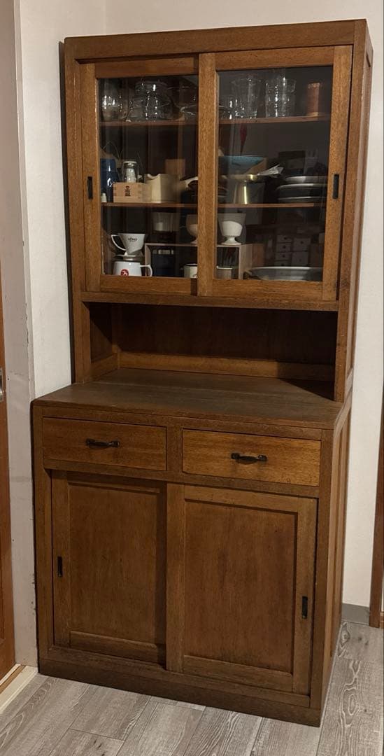 古家具 ガラス引戸キャビネット 食器棚 水屋箪笥 無垢材 古道具