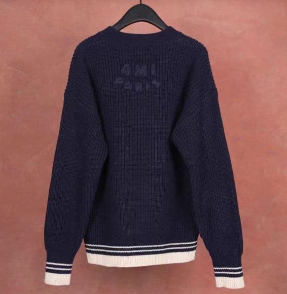 AMI PARIS ネイビー Vネック ニットセーター ユニセックス