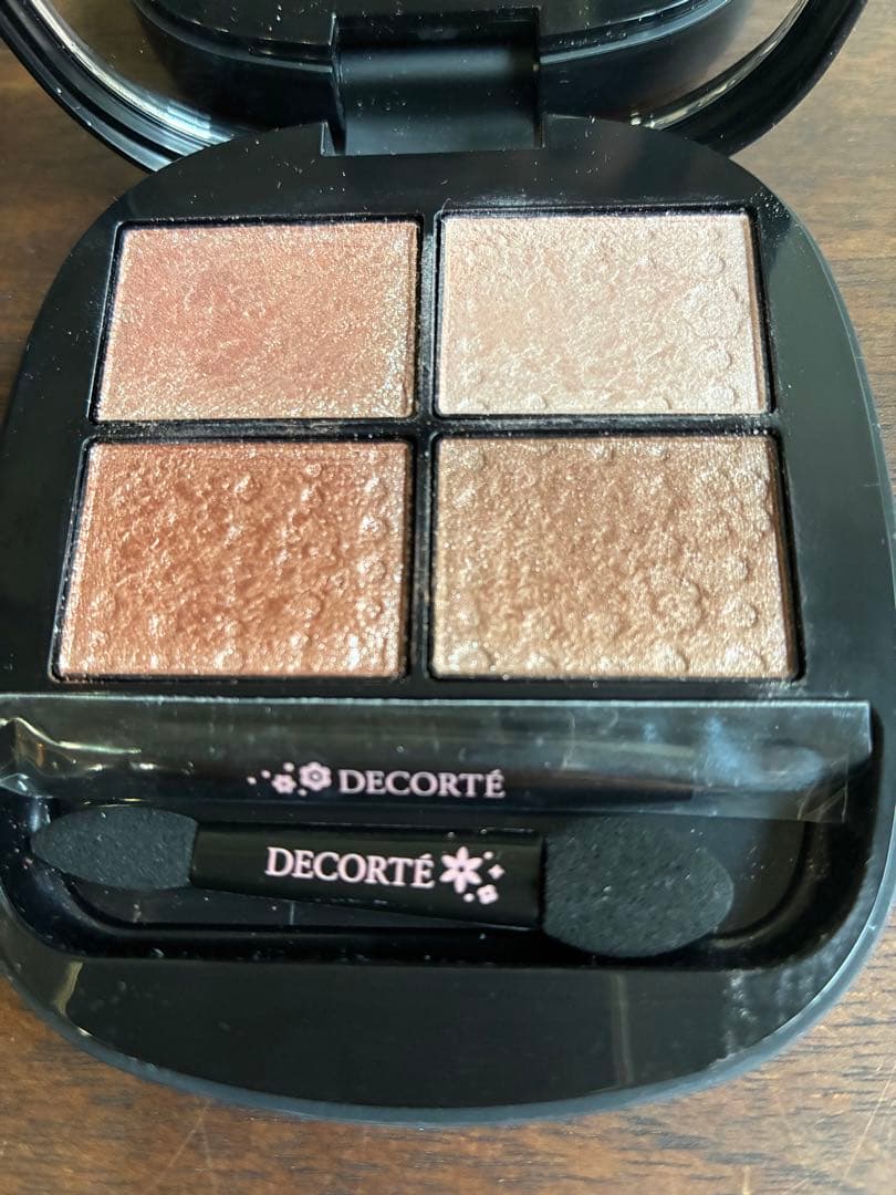 DECORTÉ アイシャドウパレット 08 Brilliance Blink