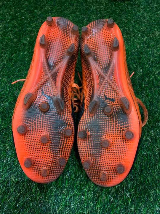 プーマ　サッカースパイク　フューチャー19.1 FG 26.5センチ