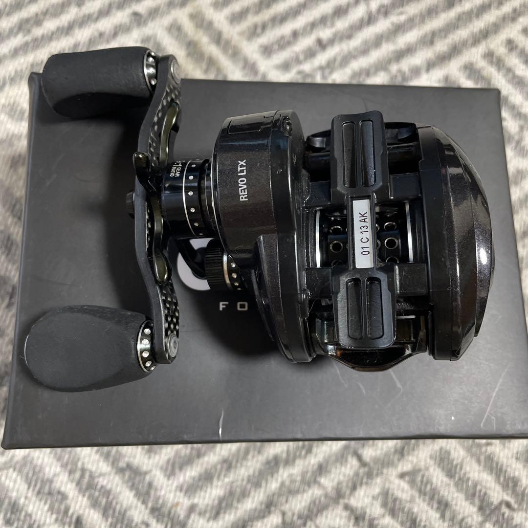 アブガルシアベイトリール REVO LTX -SHS右巻き ブラック《美品中古》