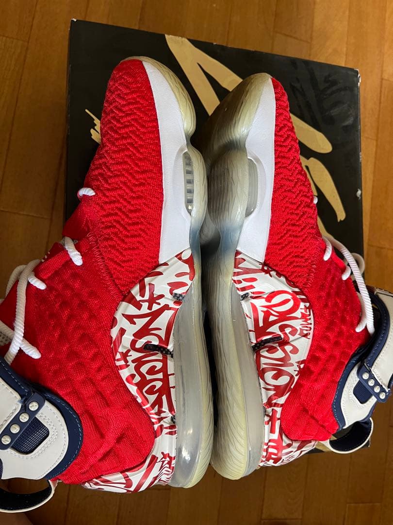 シューズ(男性用) Nike Lebron 17 \"Graffiti Remix Red\"