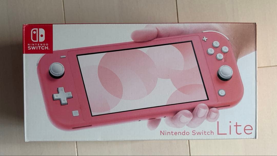 Nintendo Switch Lite コーラル 外箱あり 付属品あり　中古