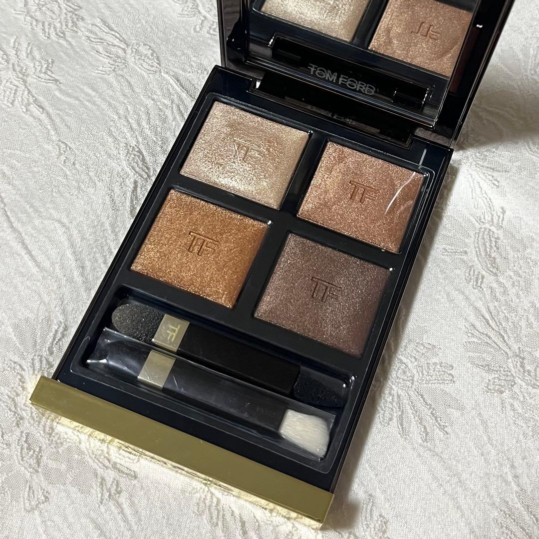 【ほぼ未使用】TOM FORD アイシャドウパレット 04A サスピション