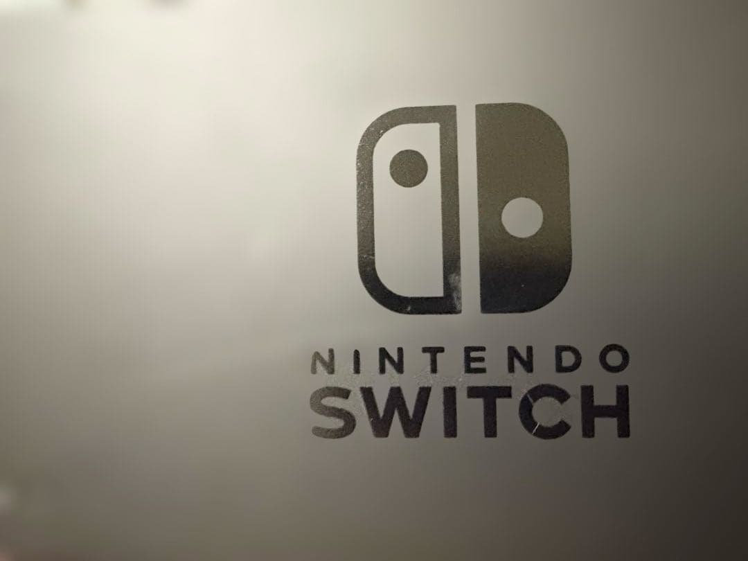 Nintendo Switch ピンクと紫のジョイコン