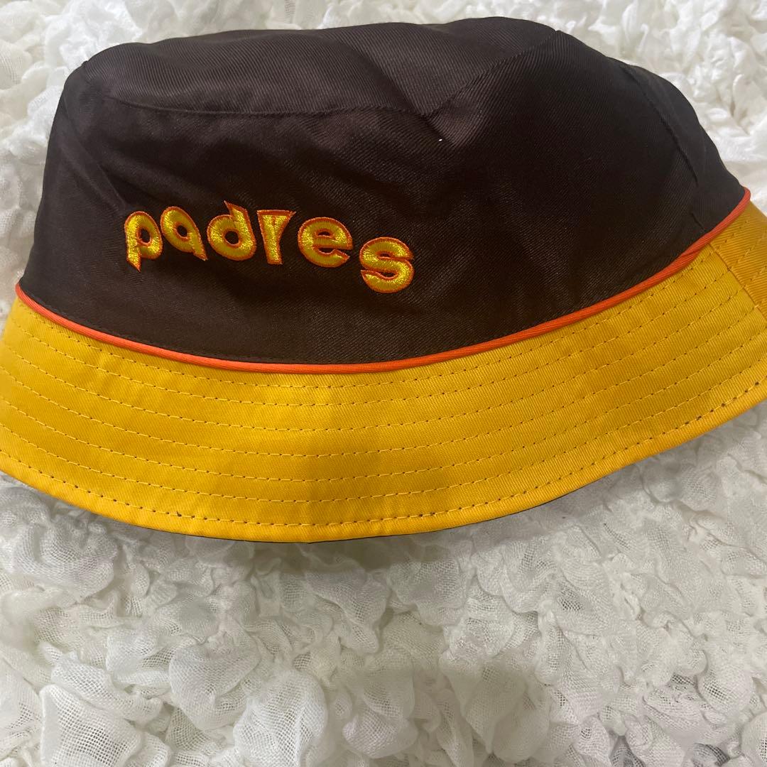 限定品　PADRES リバーシブルハット　レア
