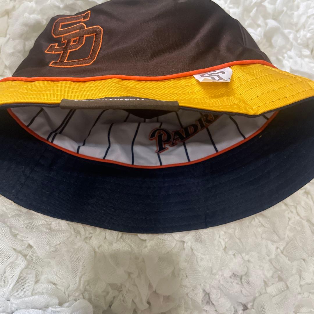 限定品　PADRES リバーシブルハット　レア