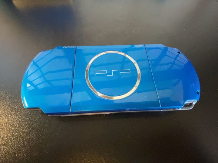今ならお得！今週だけの期間限定！PSP-3000PW本体にカセット４本付きです！