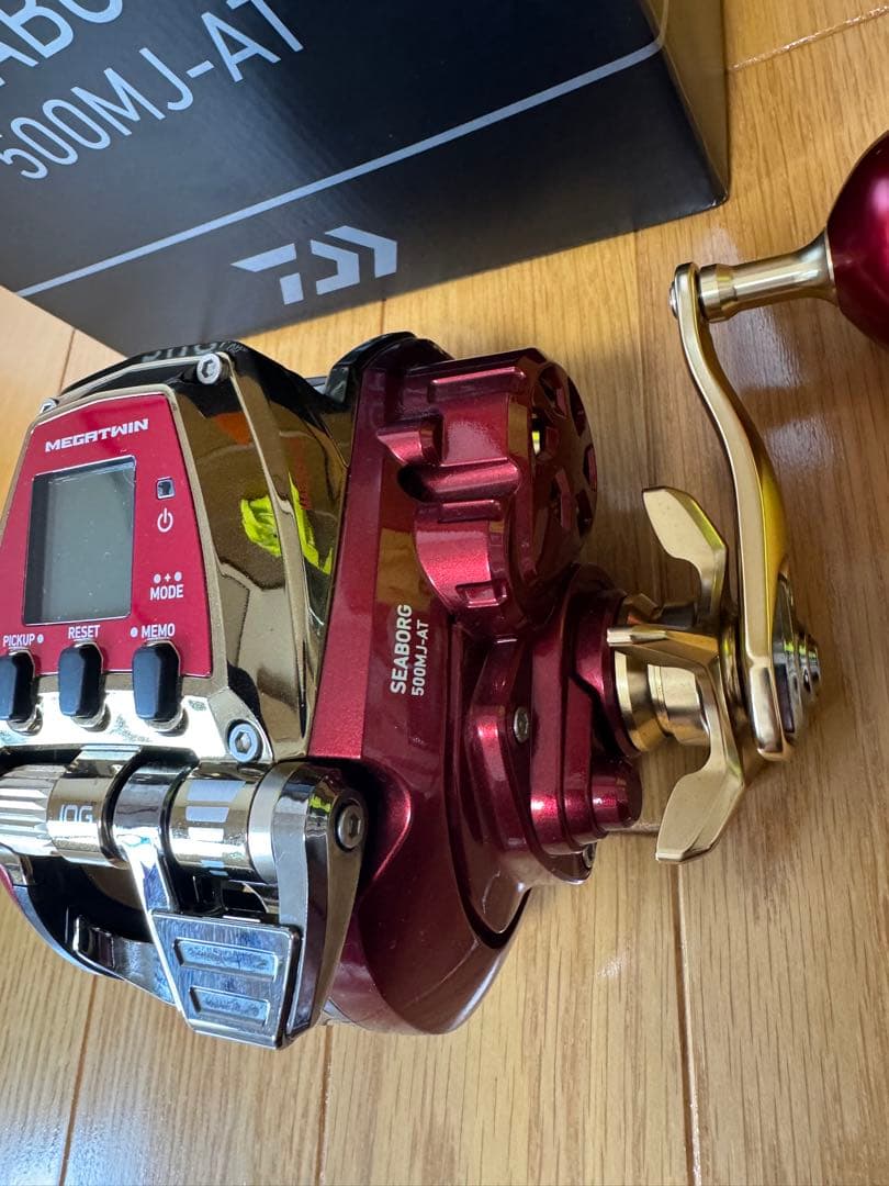 新品未使用　ダイワ　SEABORG 500MJ-AT電動リール