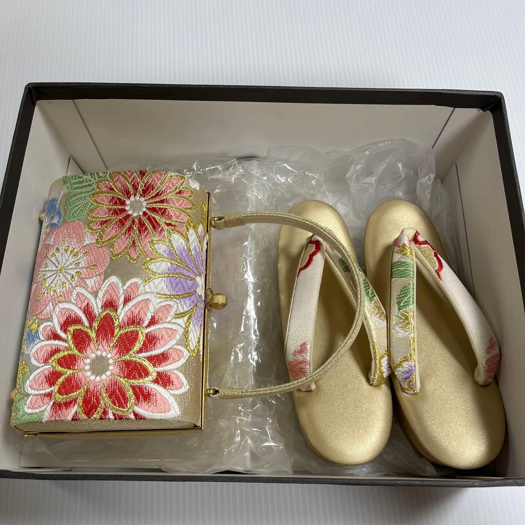 花柄刺繍 和装用バッグと草履 セット　振袖、訪問着、付下げ