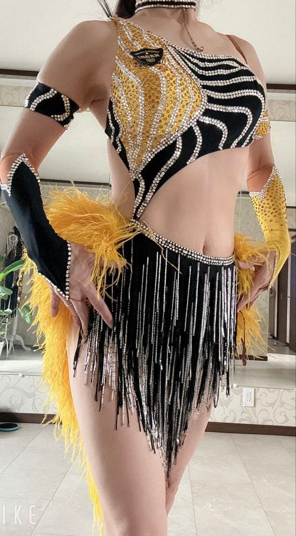 セール中‼️KAGRI カオリ　社交ダンス　競技ダンス　ラテンドレス
