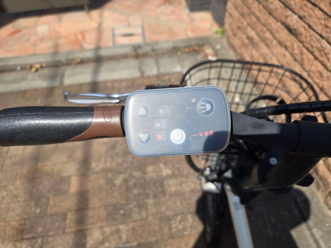 ペルテック電動アシスト自転車　TDN-206L ホワイト 8A