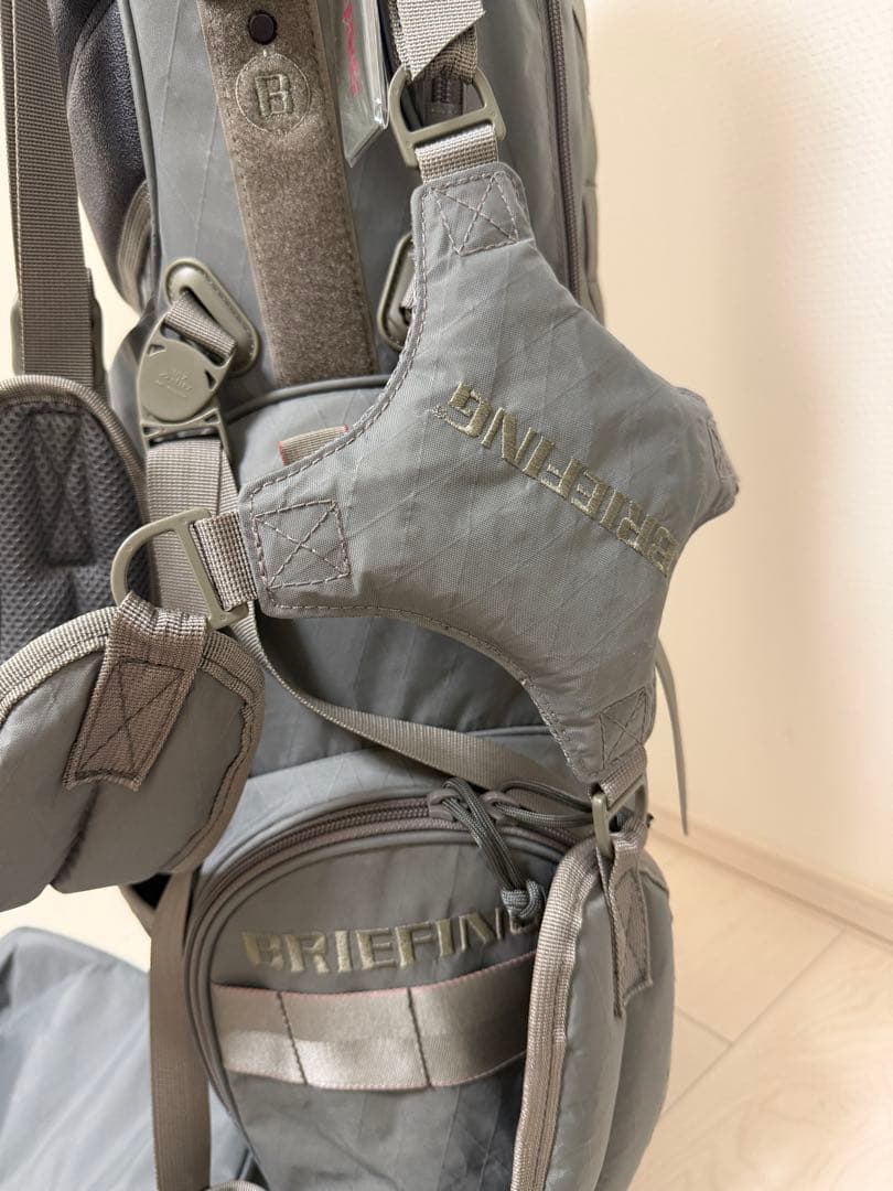 【美品】BRIEFING CR-4 #02 XP WOLF GRAY スタンド