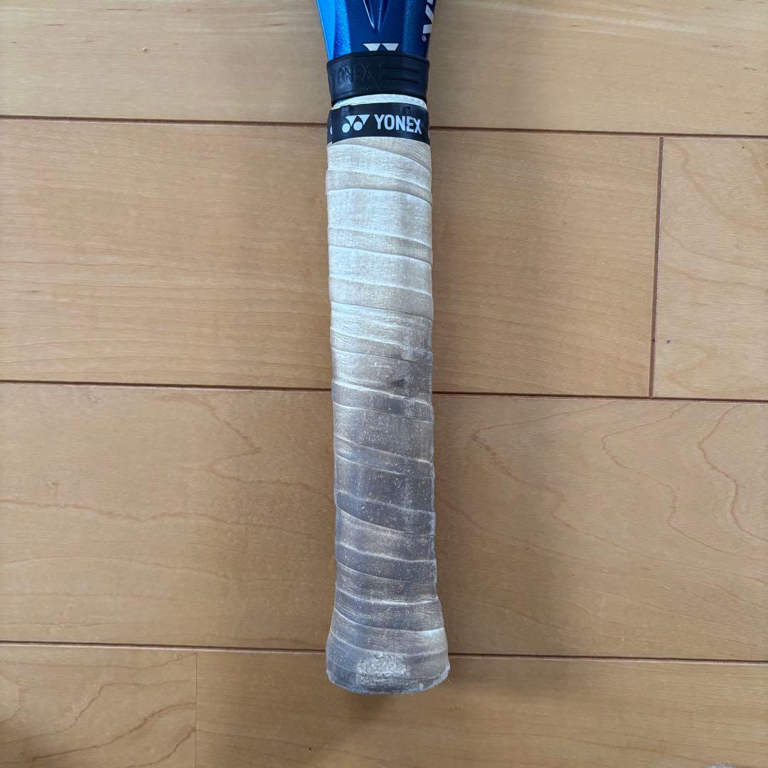値下げ中‼️YONEX テニスラケット イーゾーン98 グリップ2 100L