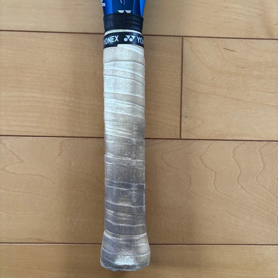 値下げ中‼️YONEX テニスラケット イーゾーン98 グリップ2 100L