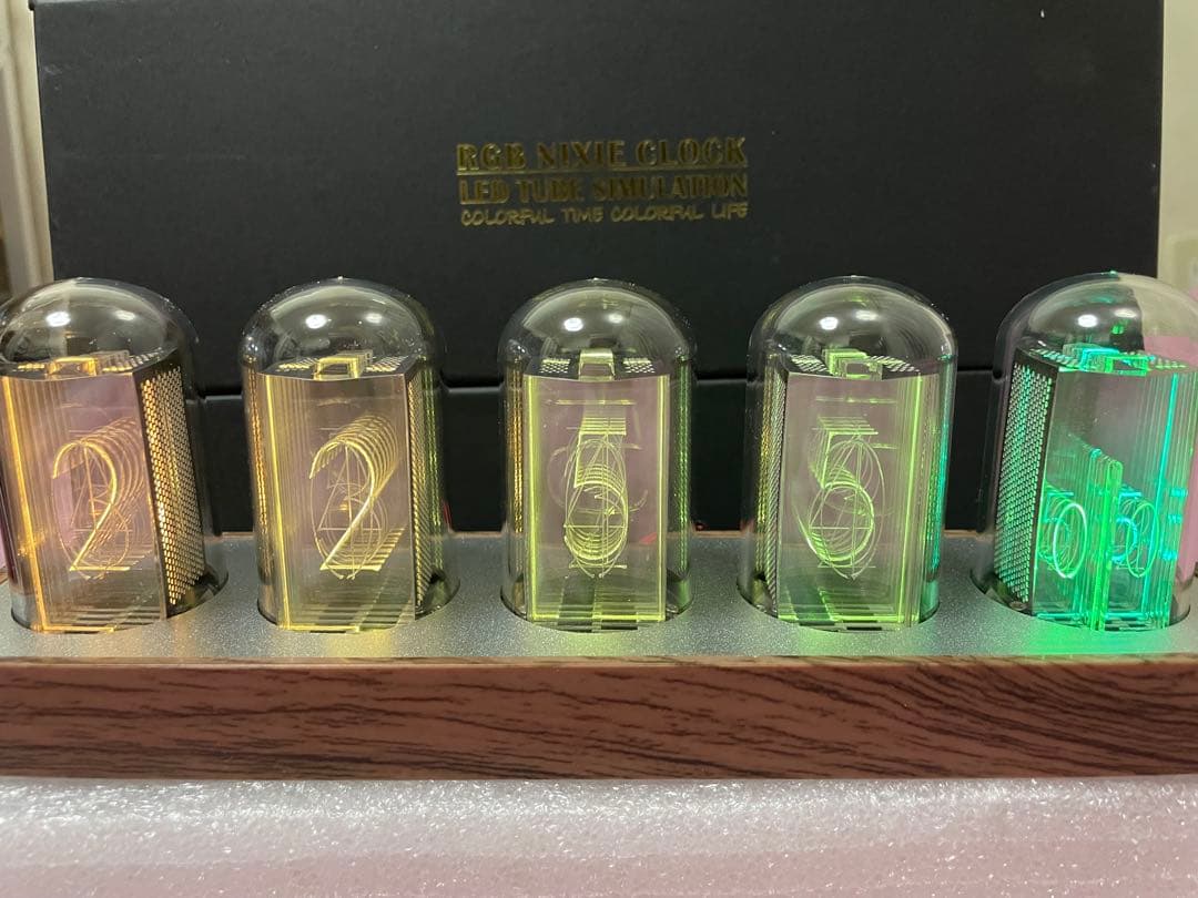 ニキシー管風置き時計 RGB　LED置き時計　 ニキシー管デジタル置き時計
