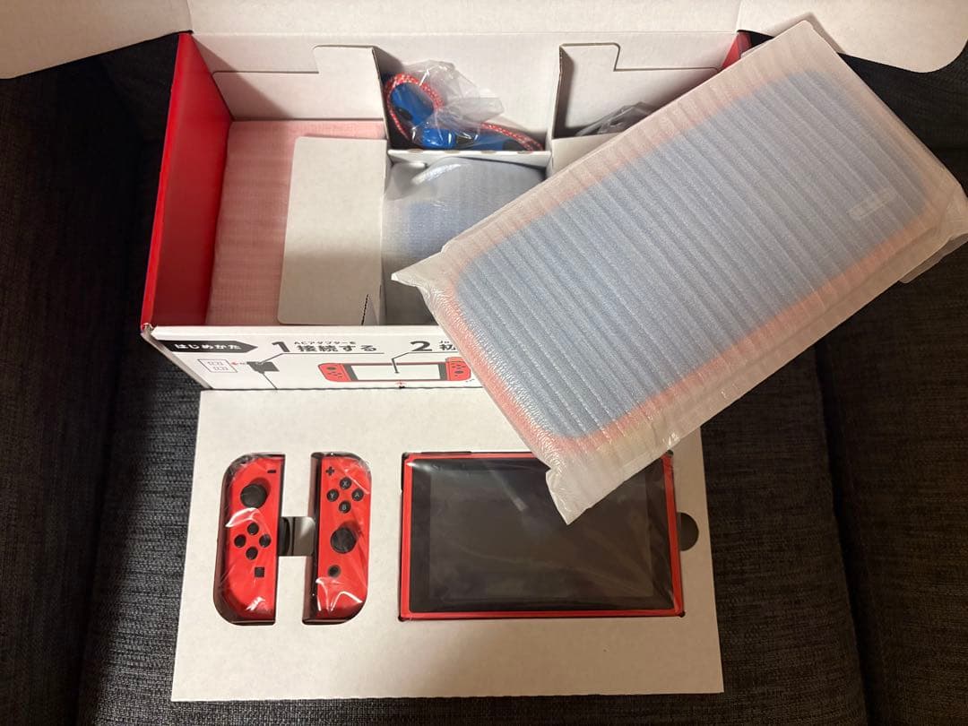 ◆美品◆NINTENDO SWITCH/マリオレッド×ブルー セット◆