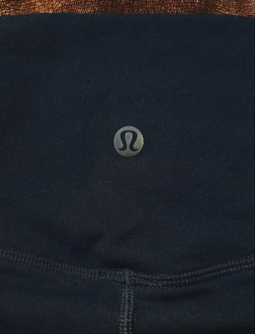ルルレモン黒レギンスLululemon Reveal稀少サイズ2パンツタイツヨガ