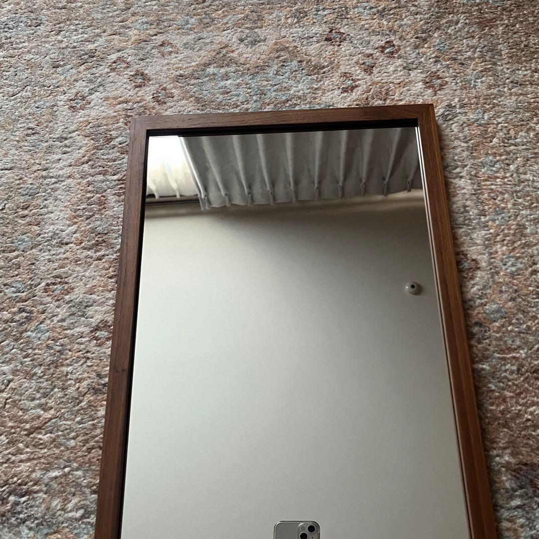 無印良品　壁に付けられる家具ミラー ウォールナット材 中