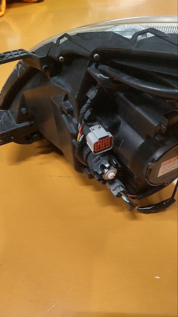 スズキ　スイフト　ZC72S　ZC32S 左右ヘッドライト