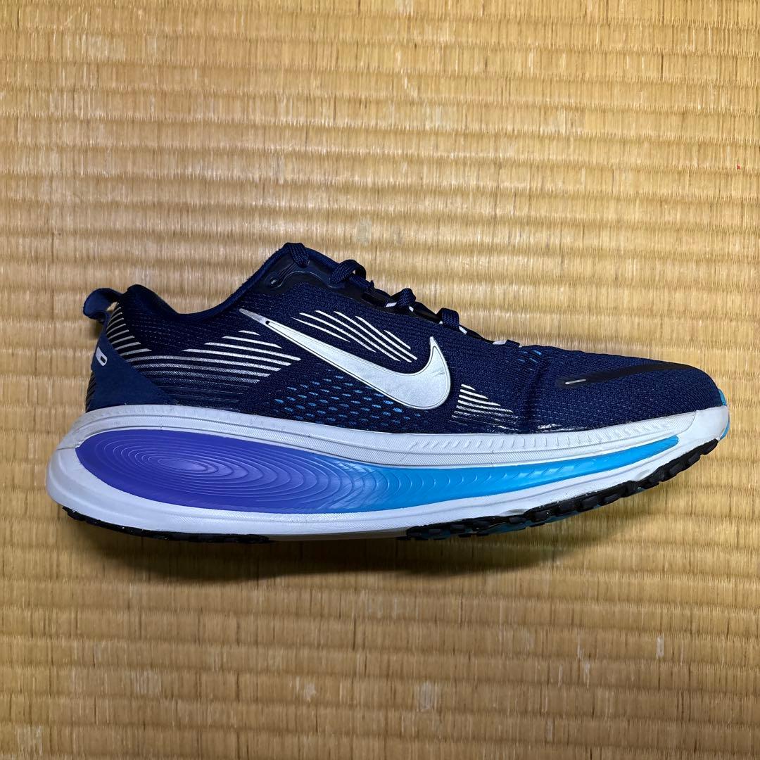 【美品】NIKE ボメロ18 25.5cm