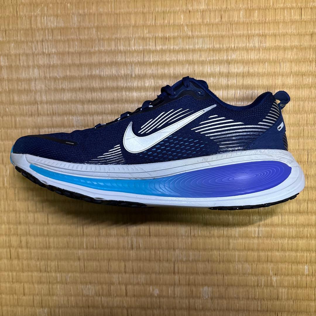 【美品】NIKE ボメロ18 25.5cm