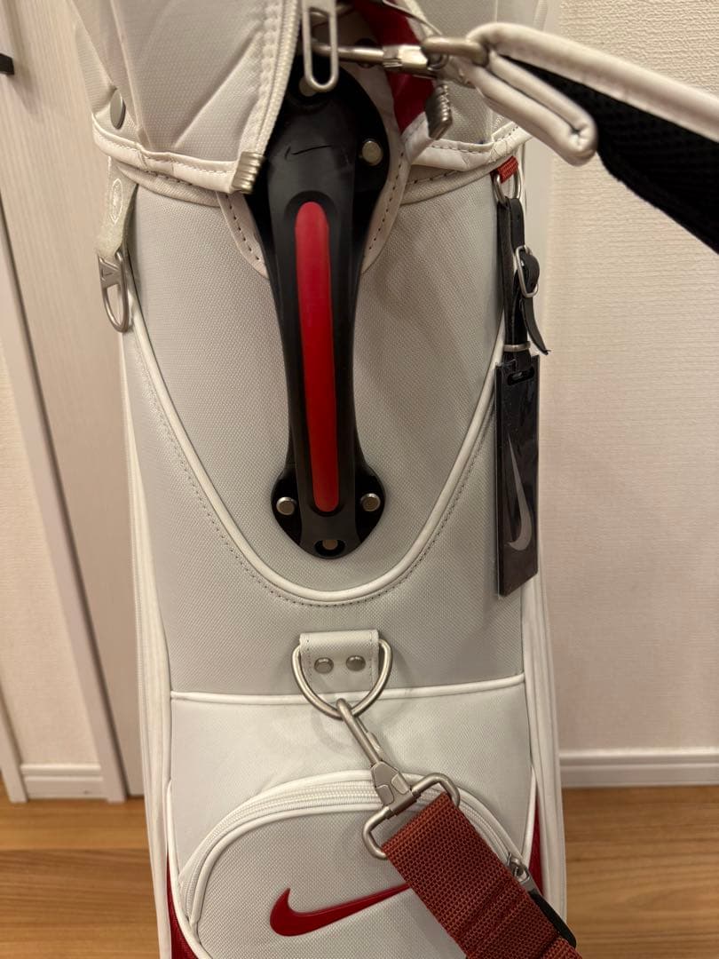 中古美品NIKE ナイキ ゴルフ キャディバッグ BG0371 ホワイト/レッド