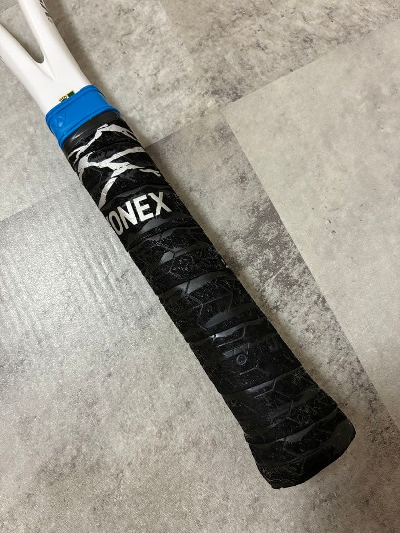 YONEX GEO70V ジオブレイク70V ラケット ヨネックス　ホワイト