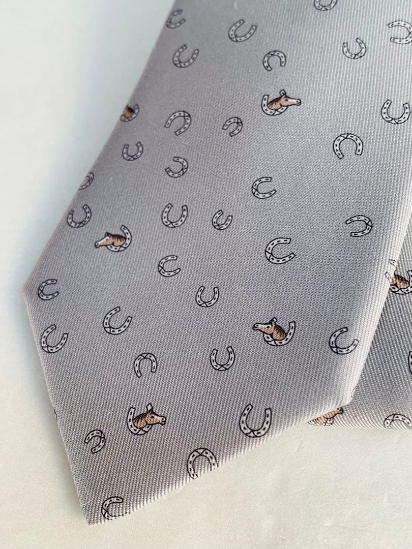 【極美品】エルメス　シルク　ネクタイ　馬蹄柄　グレー