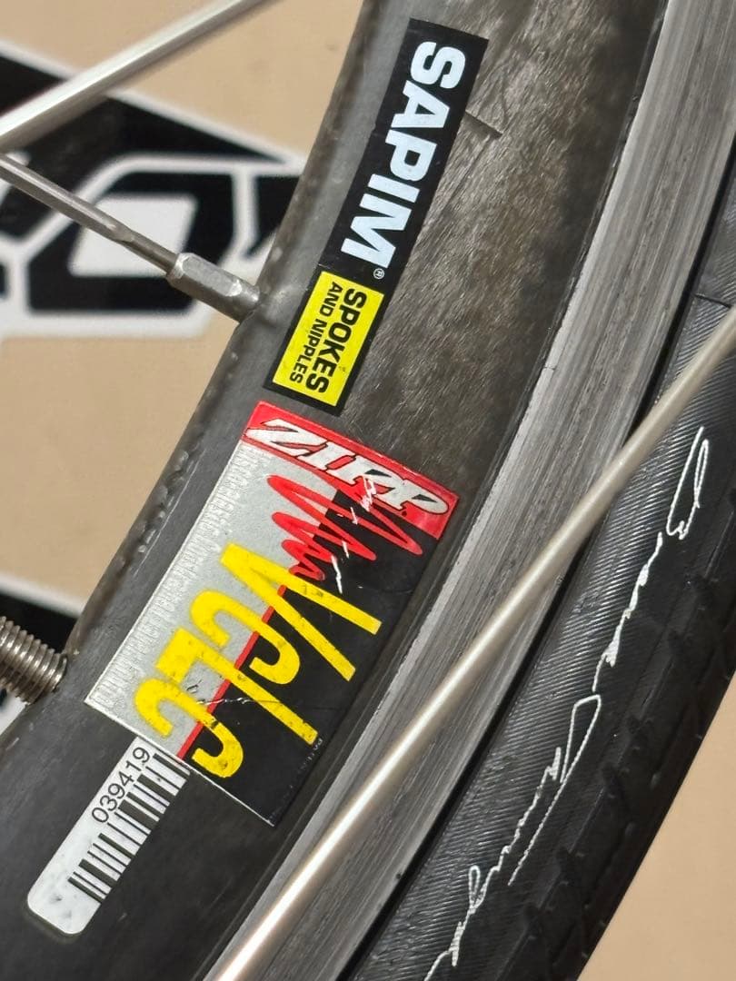 zipp 303 クリンチャー　ピストバイク　前後