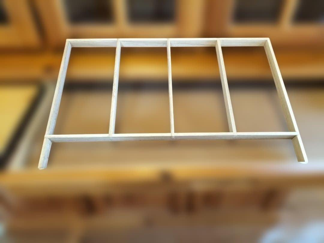 食器棚　カントリー　木製キャビネット　 ガラス扉 出品３月中旬まで