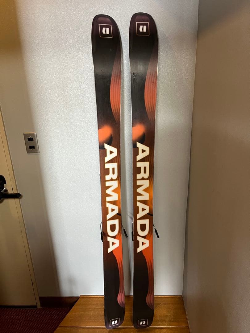 スキー板　Armada アルマダ ARW106UL 172cm