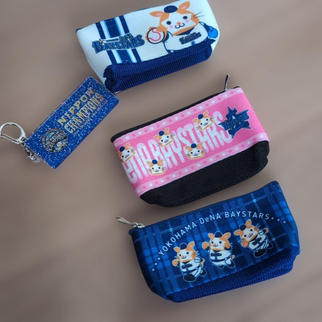 ベイスターズ☆新品ほかバッグ5点、Tシャツ、小物