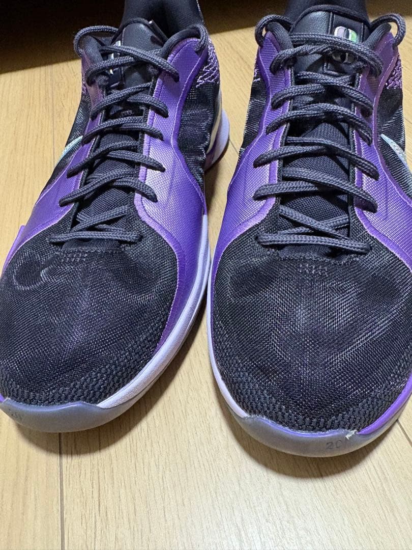 Nike サブリナ2