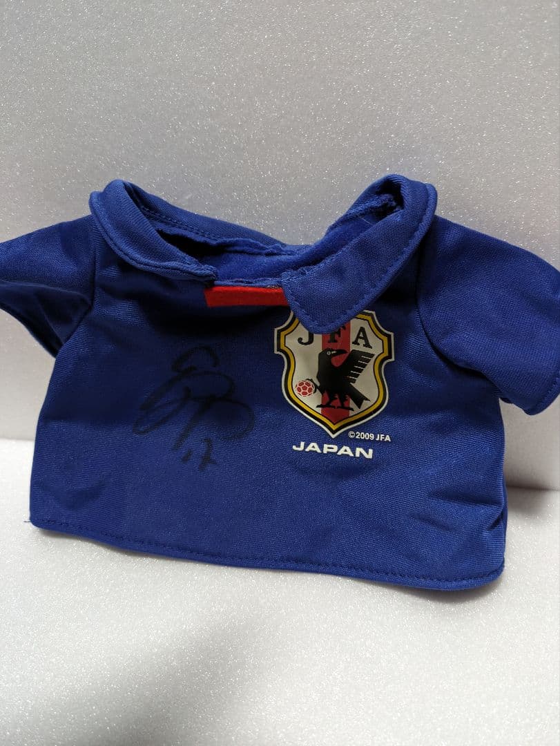 お値下げしました長谷部誠サイン入りユニフォーム風（ぬいぐるみエルモが着てました）
