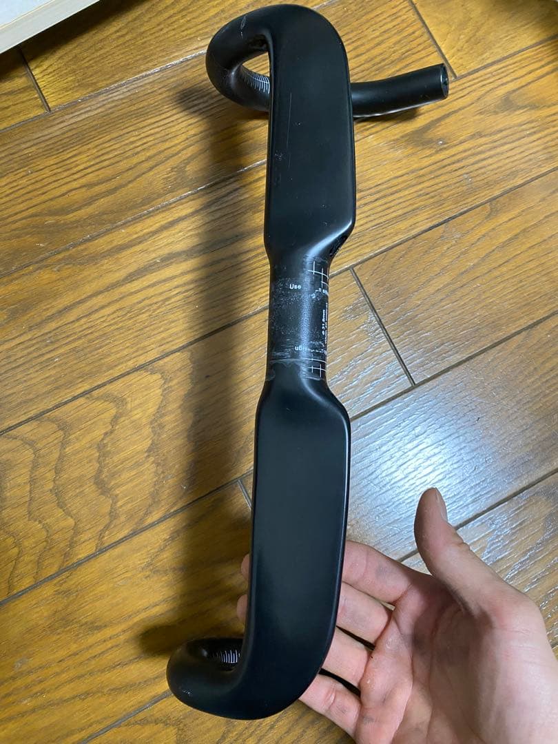 カーボン エアロハンドル 31.8mm ハンドルバーの幅40cm